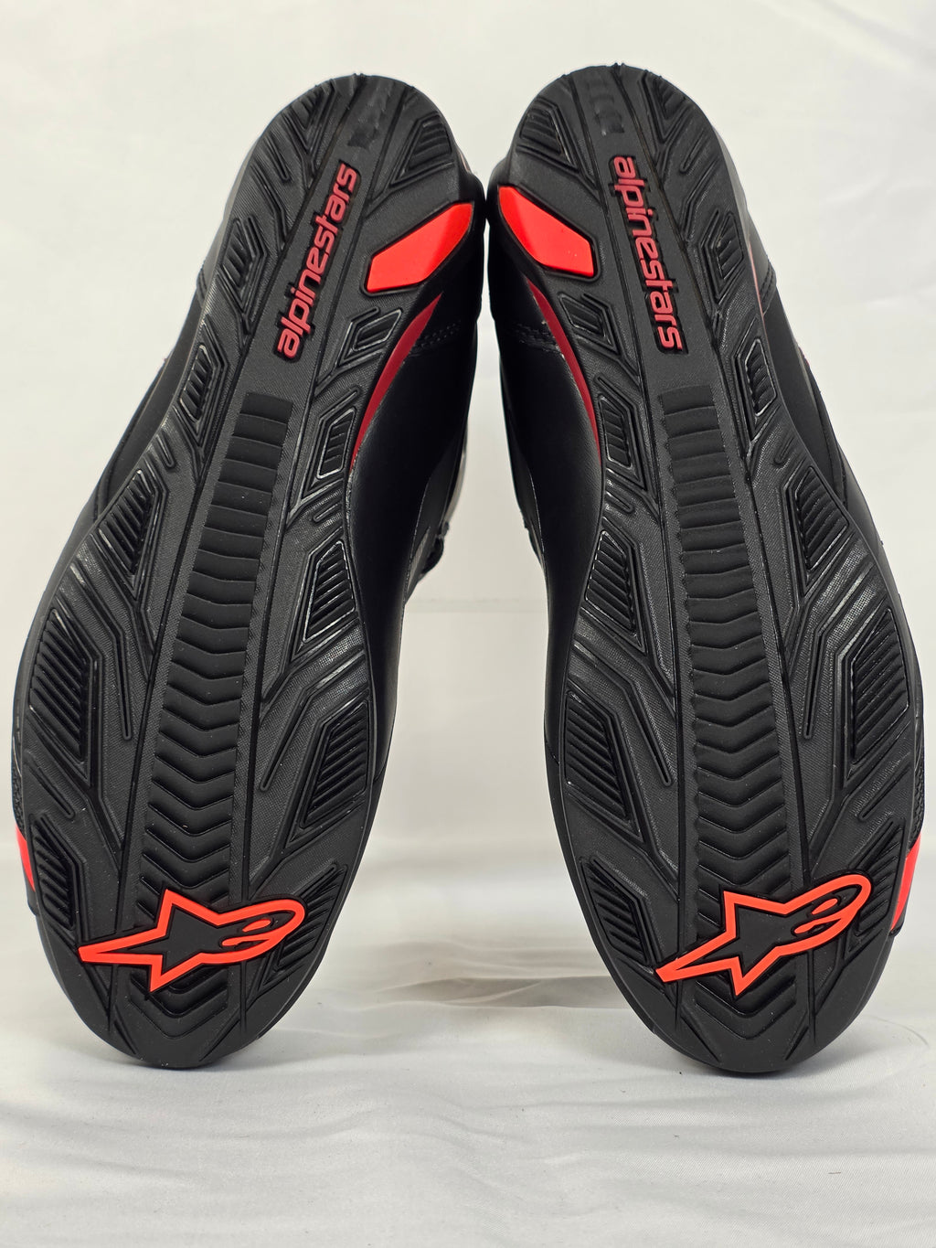Alpinestars Faster-4 Drystar Schwarz Rot – profilierte Gummisohle
