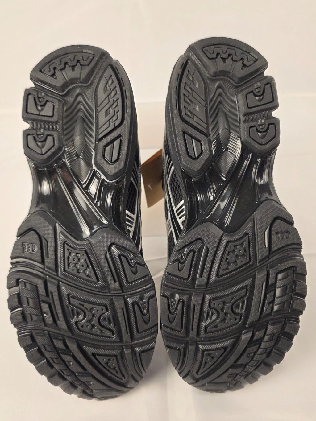 ASICS GEL-KAYANO 14 – Paar mit Originalkarton und Etikett