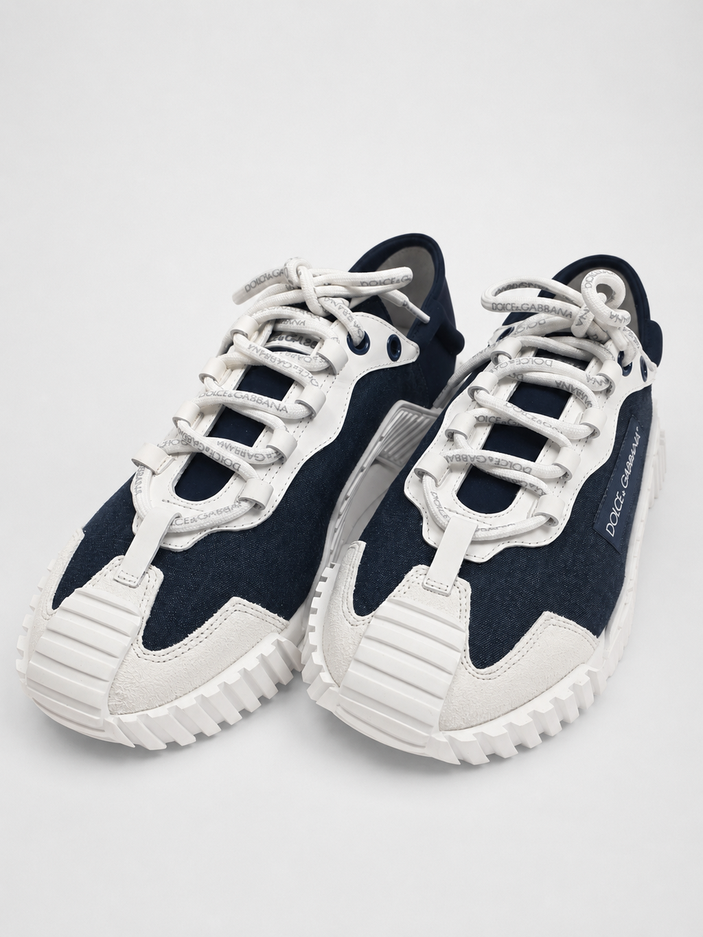 KI-Visualisierung: Dolce & Gabbana NS1 Herren-Sneaker Bianco/Denim – Paaransicht