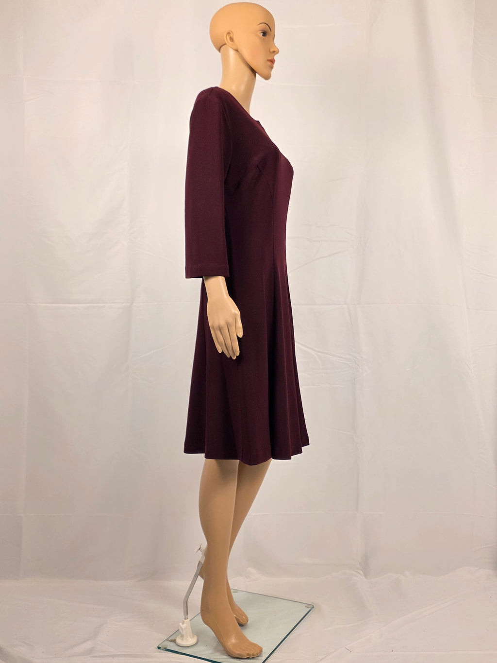 Frank Lyman A-Linien-Kleid 263023 in Black Cherry, Seitenansicht