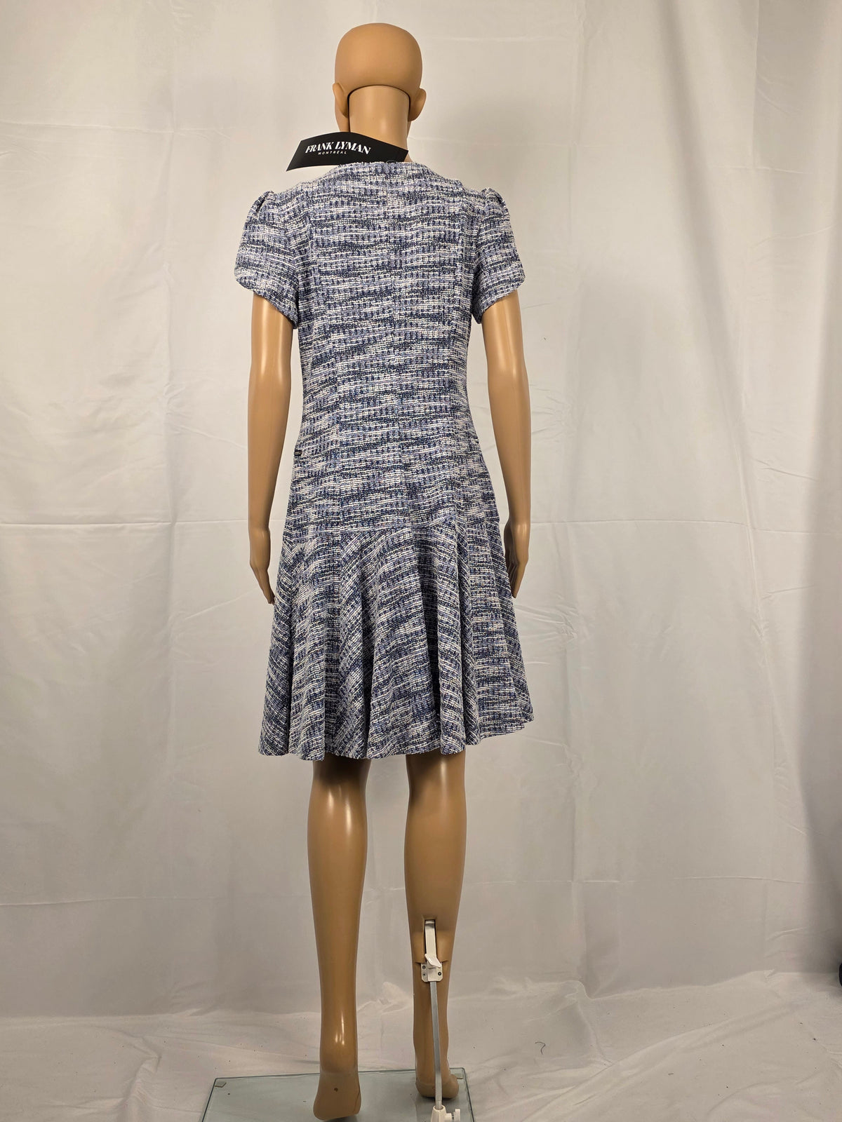 Frank Lyman 263109 Bouclé-Kleid in Denimblau, Rückansicht