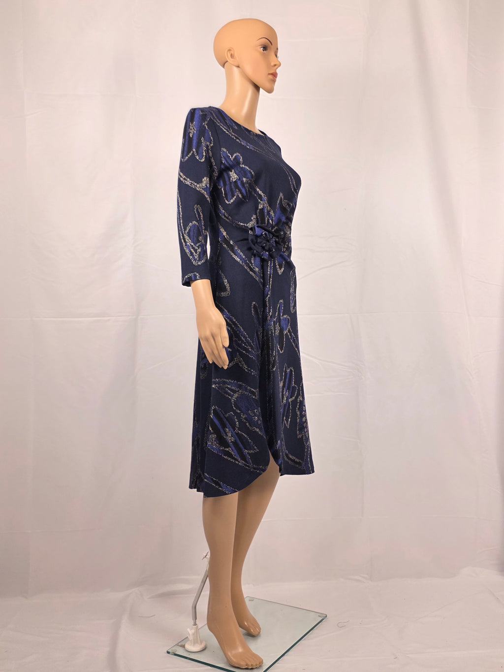 Frank Lyman Kleid 263116 Violet/Gold – originale Vorderansicht mit 3/4-Ärmeln