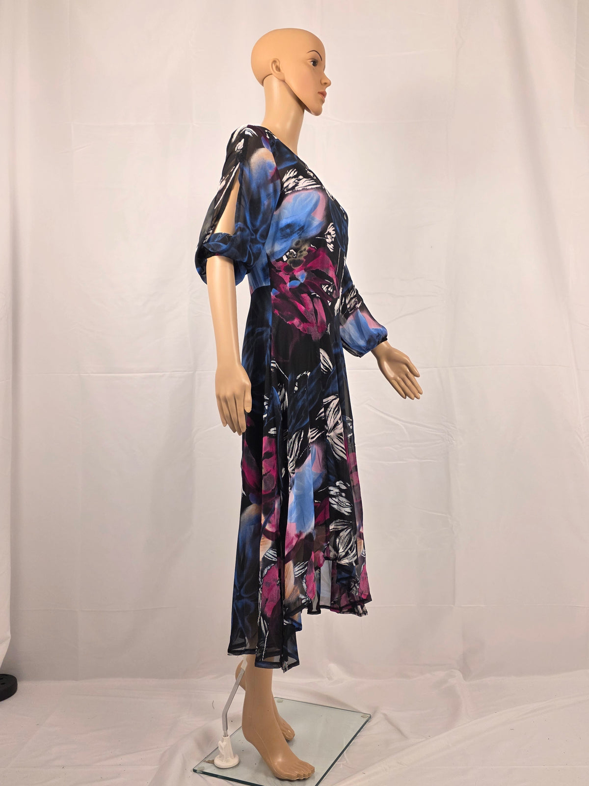 Frank Lyman 263161 Chiffonkleid Black/Fuchsia – originale Seitenansicht