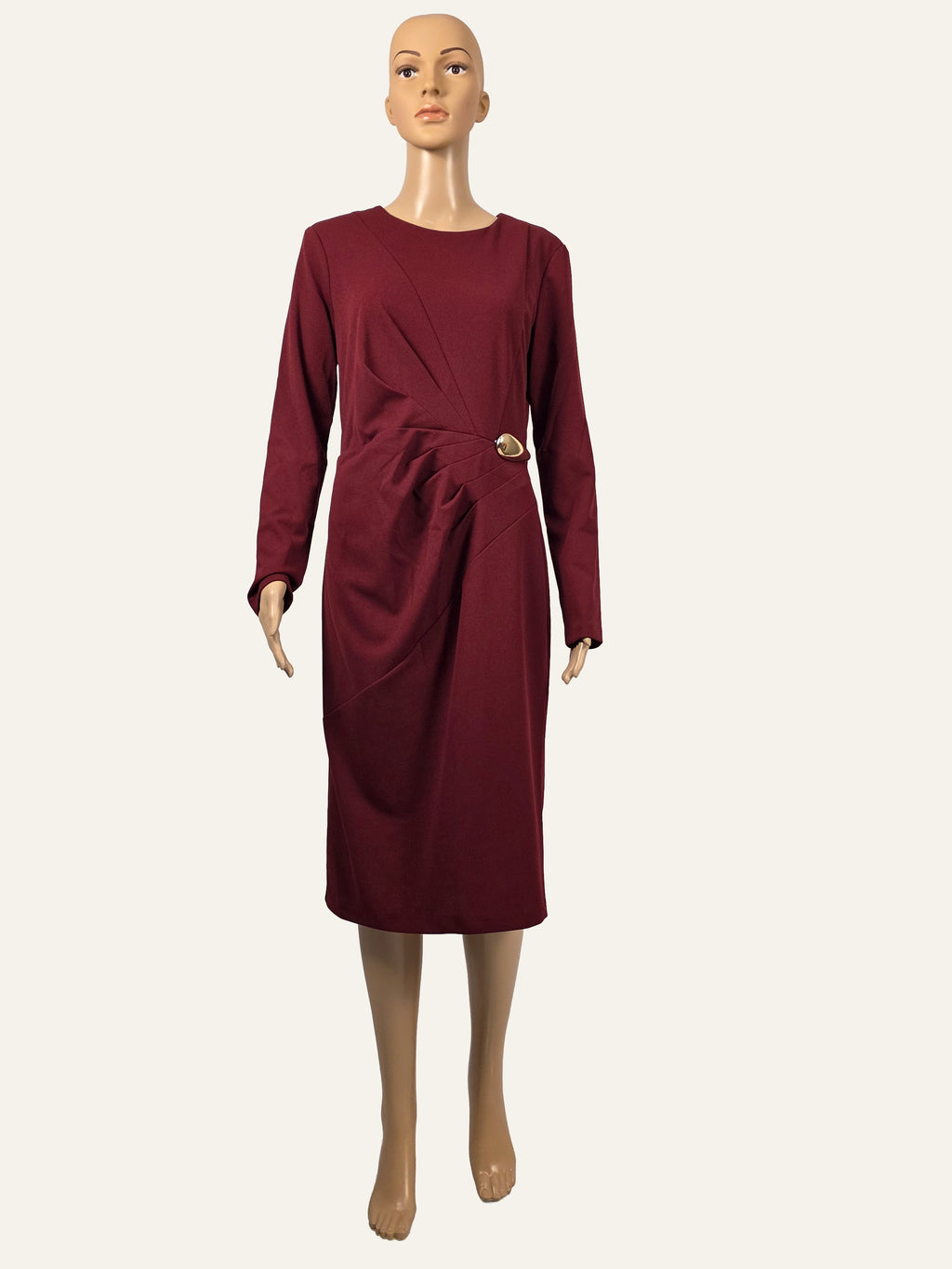 Frank Lyman Kleid 263260 in Burgundy mit Drapierung und Goldakzent, Vorderansicht