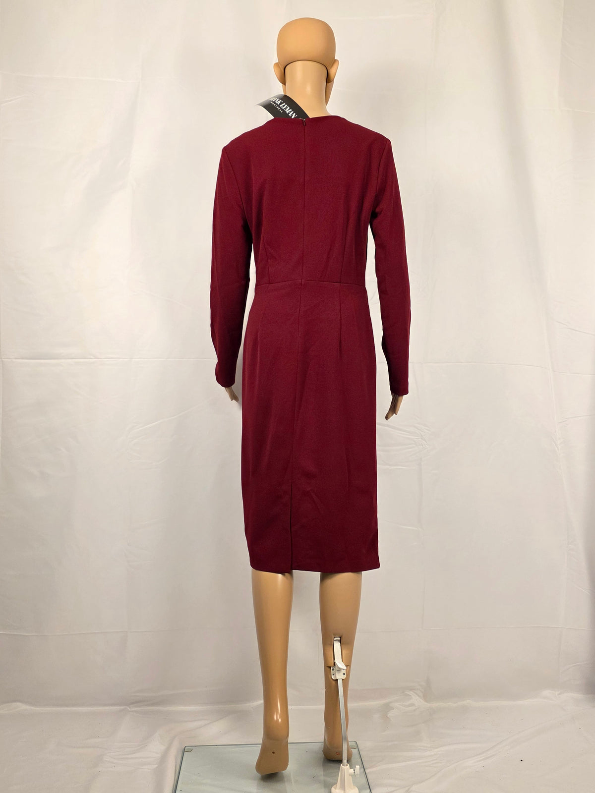 Frank Lyman Kleid 263260 in Burgundy, Rückenansicht