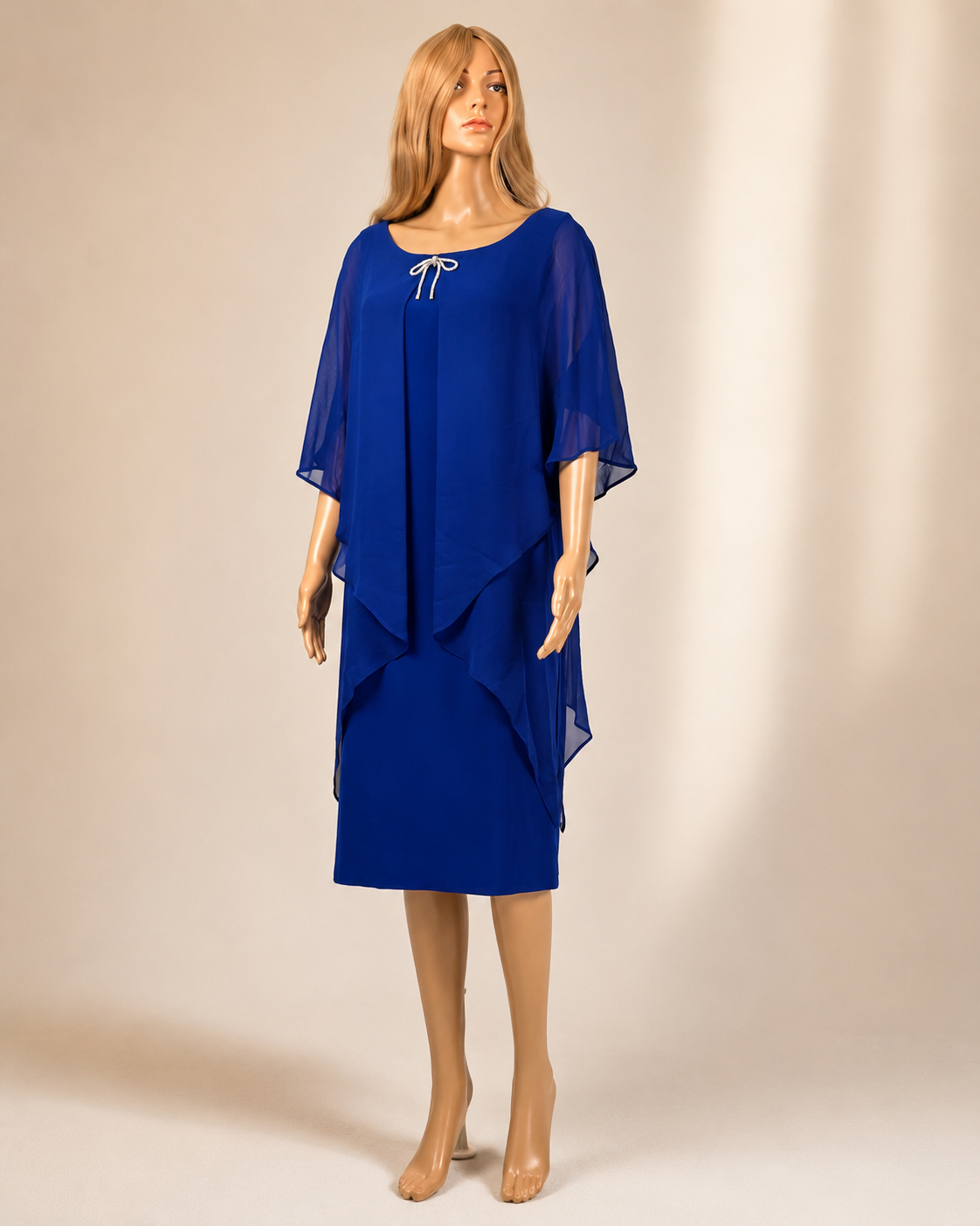 Frank Lyman Abendkleid 269023 Royalblau – schräge Vorderansicht
