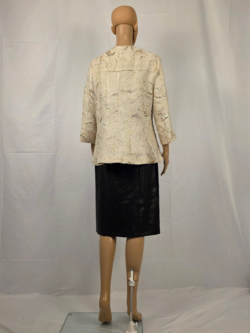Frank Lyman Metallic-Jacquardjacke 269101 – Rückansicht ohne Etikett